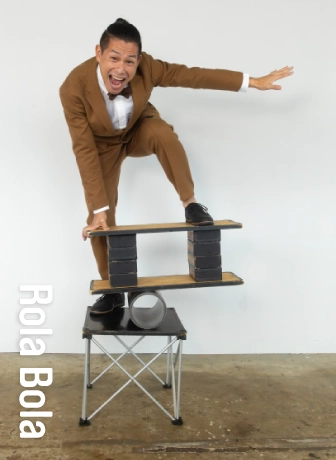 ちんねん（CHINNEN）のバランス芸パフォーマンス